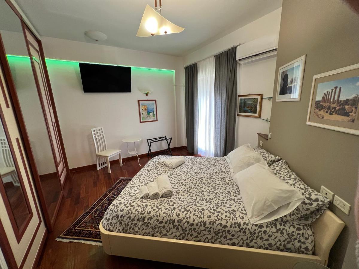 Il Sorriso Di Liu' Hotel Agrigento Luaran gambar