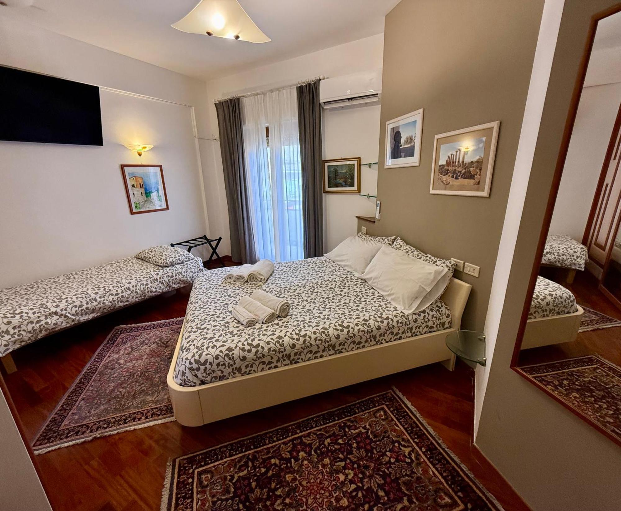 Il Sorriso Di Liu' Hotel Agrigento Luaran gambar